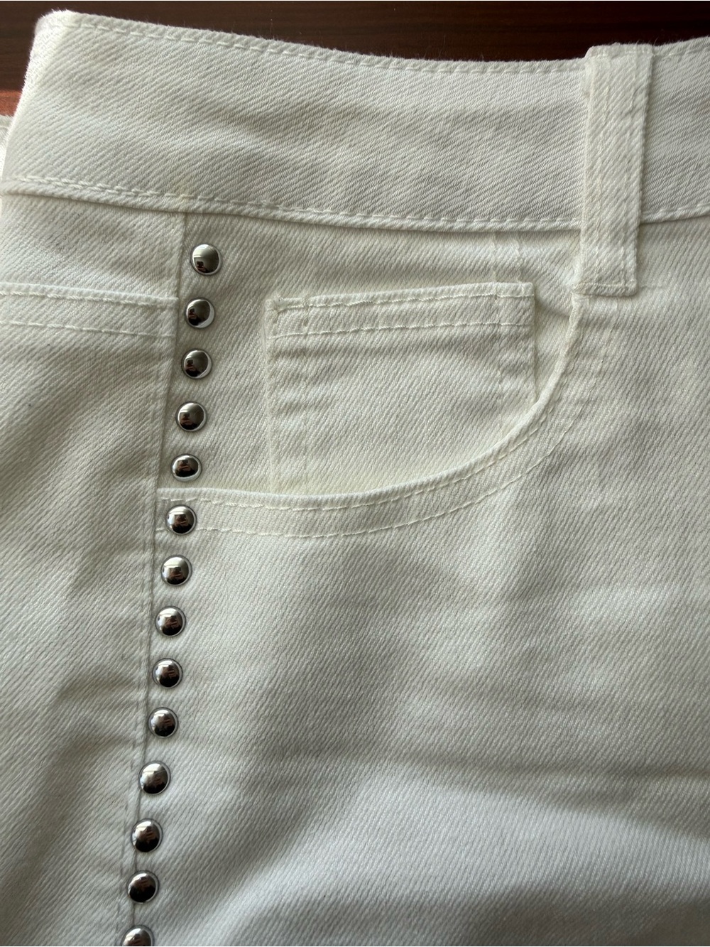 AND NOW THIS Studded Shorts - never worn!! 🤗 relaxed fit more like a M/L